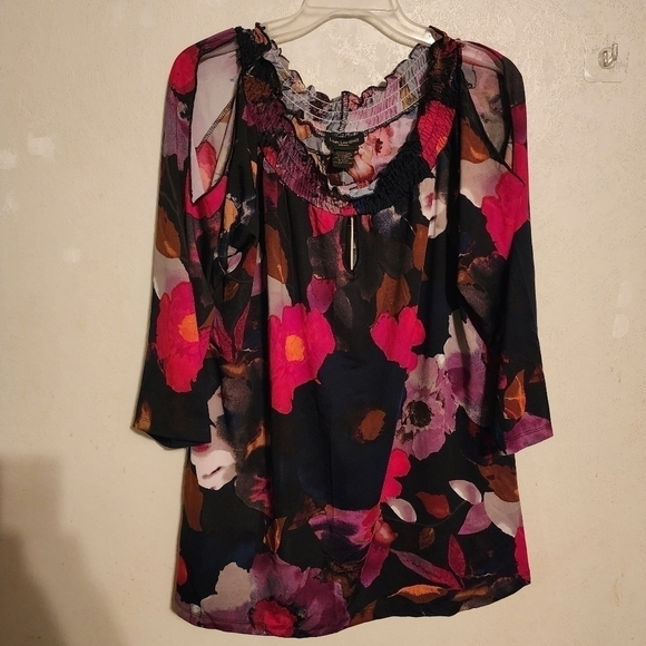 Susan Lawrence Floral Blouse Cold Shoulder Size 1X NWT - Picture 1 of 10